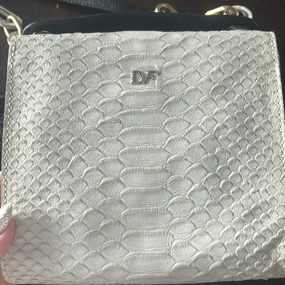 Diane von Furstenberg Leather Harper Day Bag - Picture 6 of 6